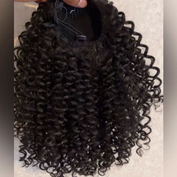 Curly Drawstring Ponytail - Picture 3 of 4